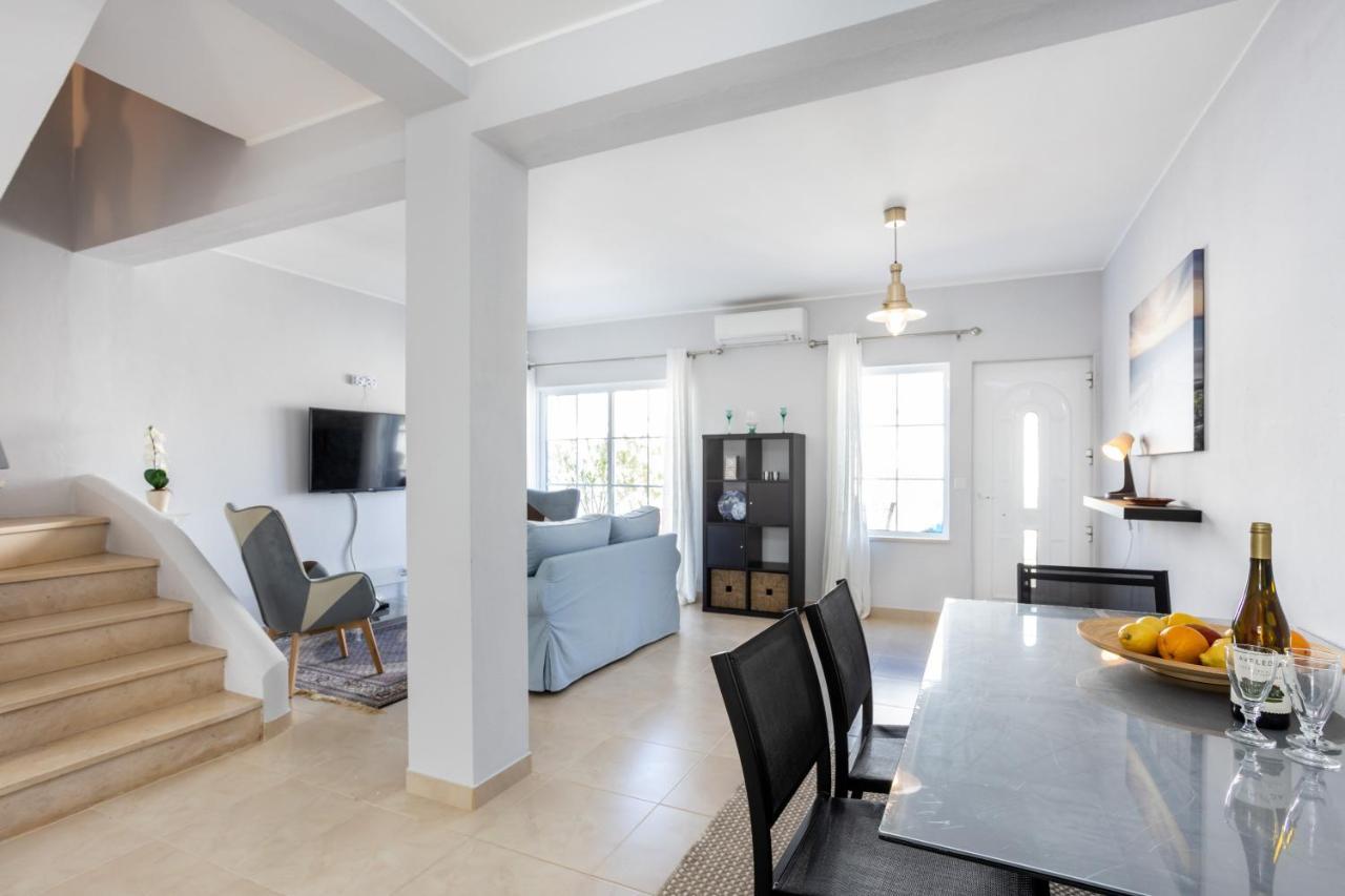 Newly Renovated 2 Bedroom Townhouse - Close To Salema Beach Exteriör bild