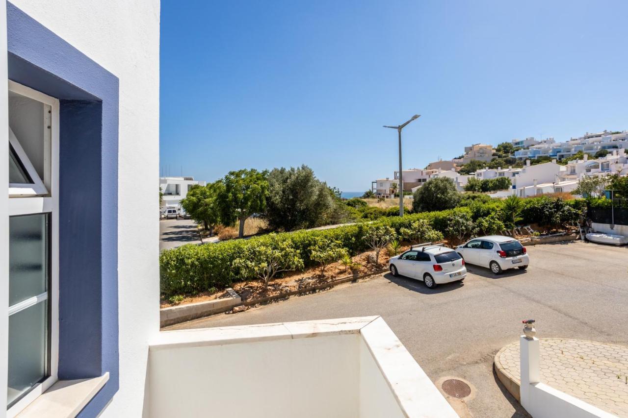 Newly Renovated 2 Bedroom Townhouse - Close To Salema Beach Exteriör bild