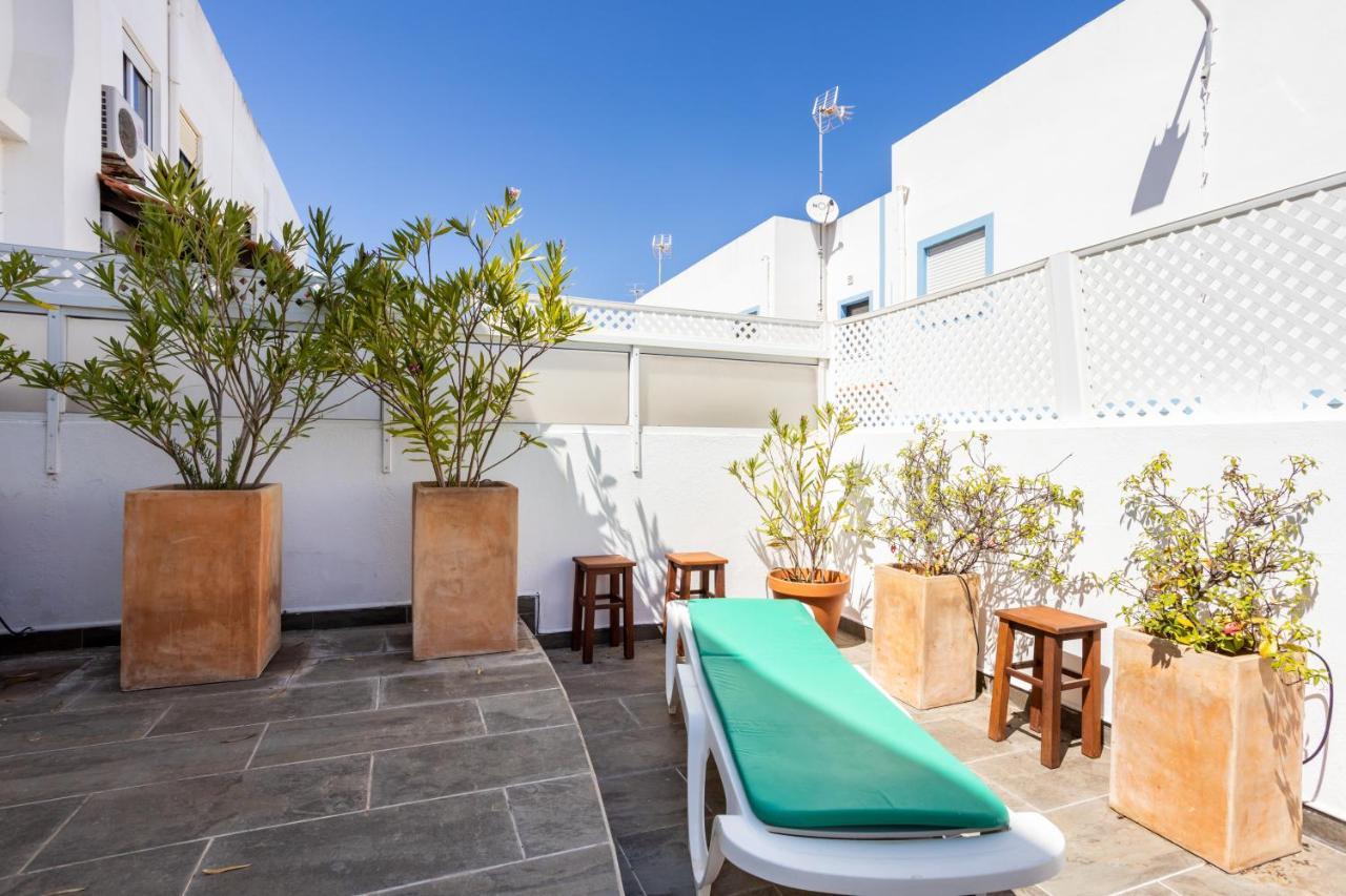 Newly Renovated 2 Bedroom Townhouse - Close To Salema Beach Exteriör bild