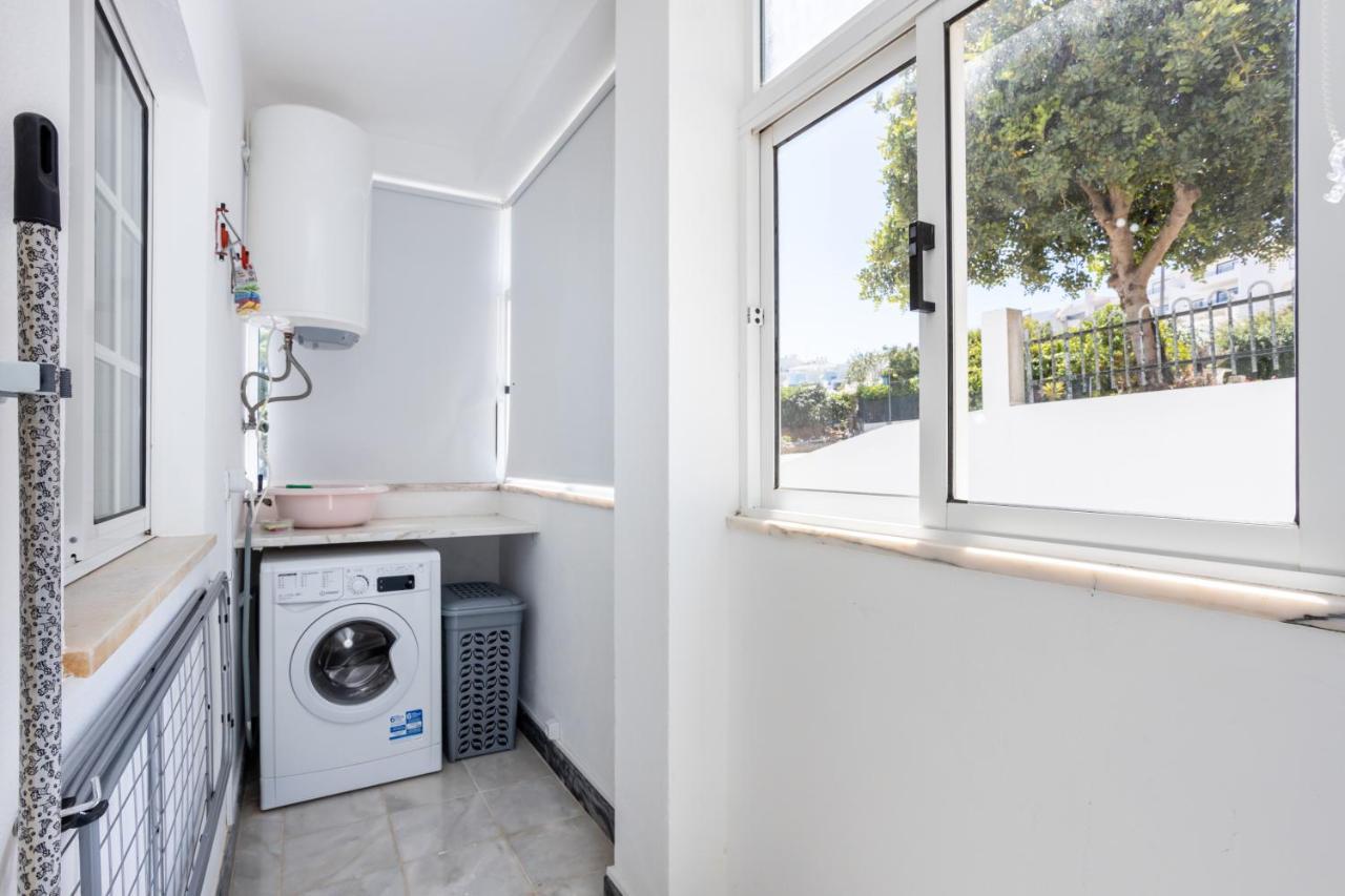 Newly Renovated 2 Bedroom Townhouse - Close To Salema Beach Exteriör bild