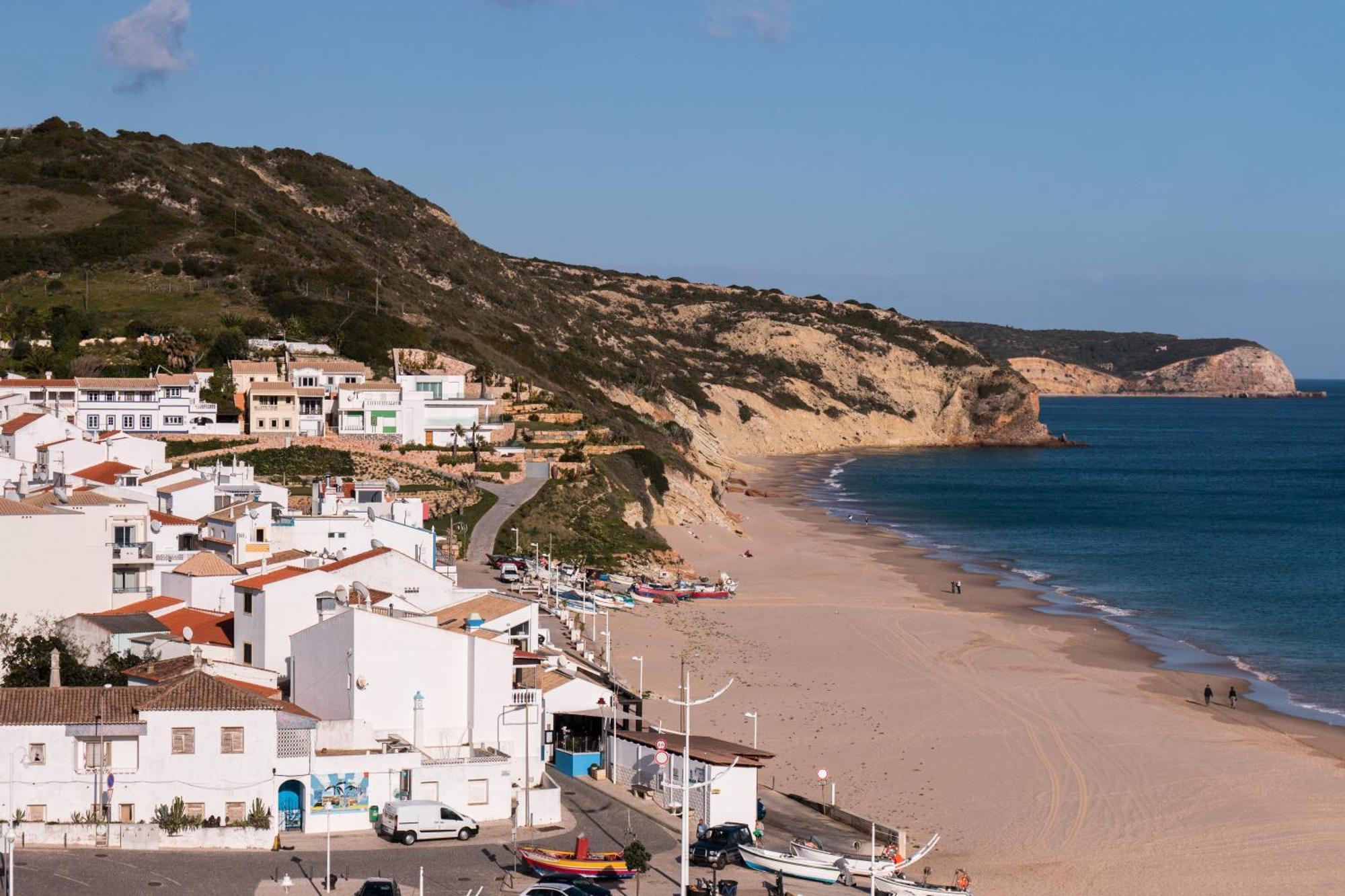 Newly Renovated 2 Bedroom Townhouse - Close To Salema Beach Exteriör bild